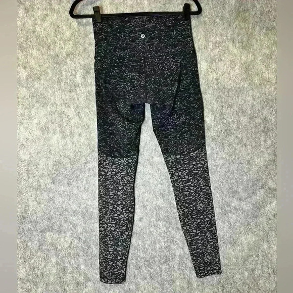 Lululemon Wunder Under Hi-Rise Ice Breaker Black White - Size 4 - Picture 4 of 5